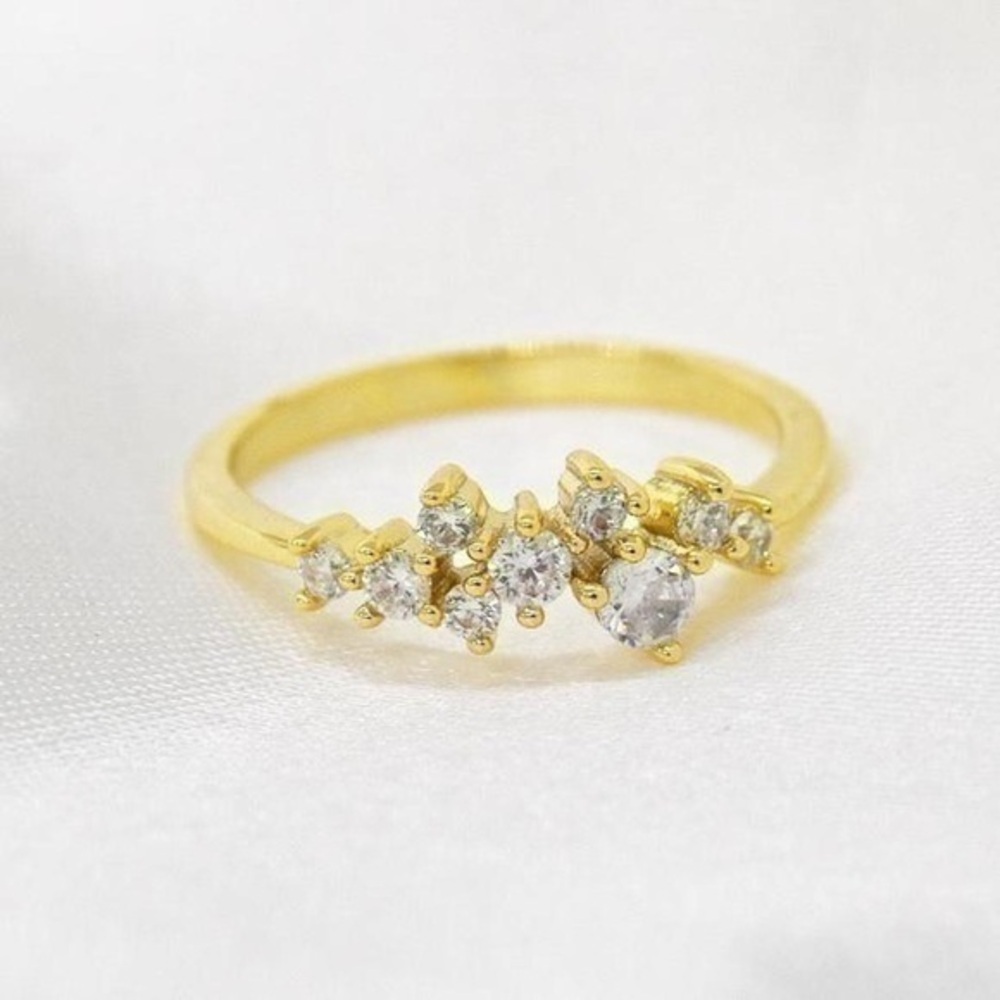 Sparkling Crystal Ring